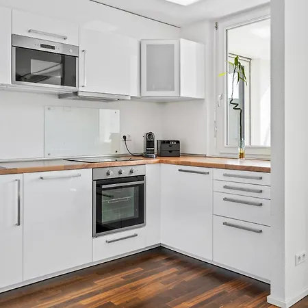 Exquis 2br Luxus Rolf Benz I Parken I Netflix I Stadtmitte I Familienfreundlich I Mercedes-benz